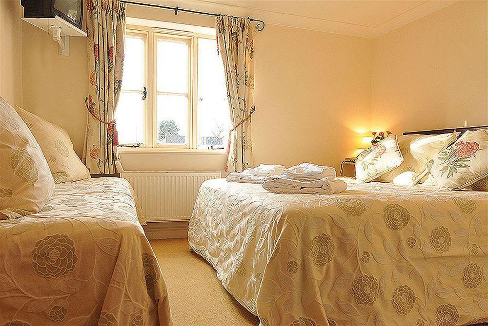 The Chequers Inn Cassington Εξωτερικό φωτογραφία